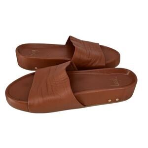 Beek Pelican Leather Platform Sandals Women’s 10 Honey Brown Slides
